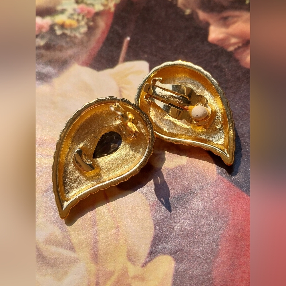 Nina Ricci  Clips Earrings - Picture 5 of 15
